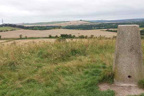 The Ridgeway - Wiltshire walk. Foxhill to Ashbury Folly